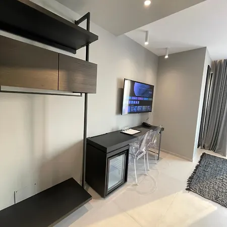 Majestic Hotel 4*