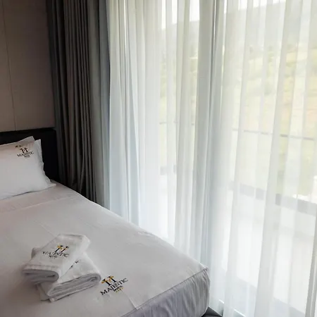 Majestic 4* Radhimë